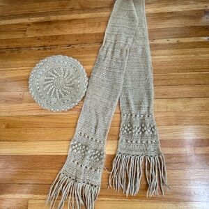 Vintage handmade Scarf and Beret Set 60’s-70’s